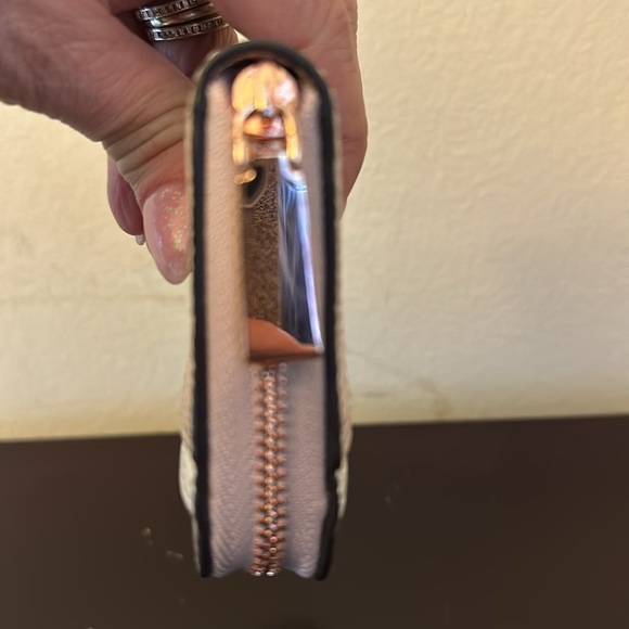 Michael Kors zip up card holder. Good condition. - Picture 6 of 7